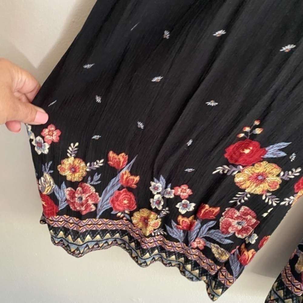 Sienna Sky Floral Jumpsuit Wide Leg Cropped Halter Size Women’s Small EUC - Picture 6 of 6